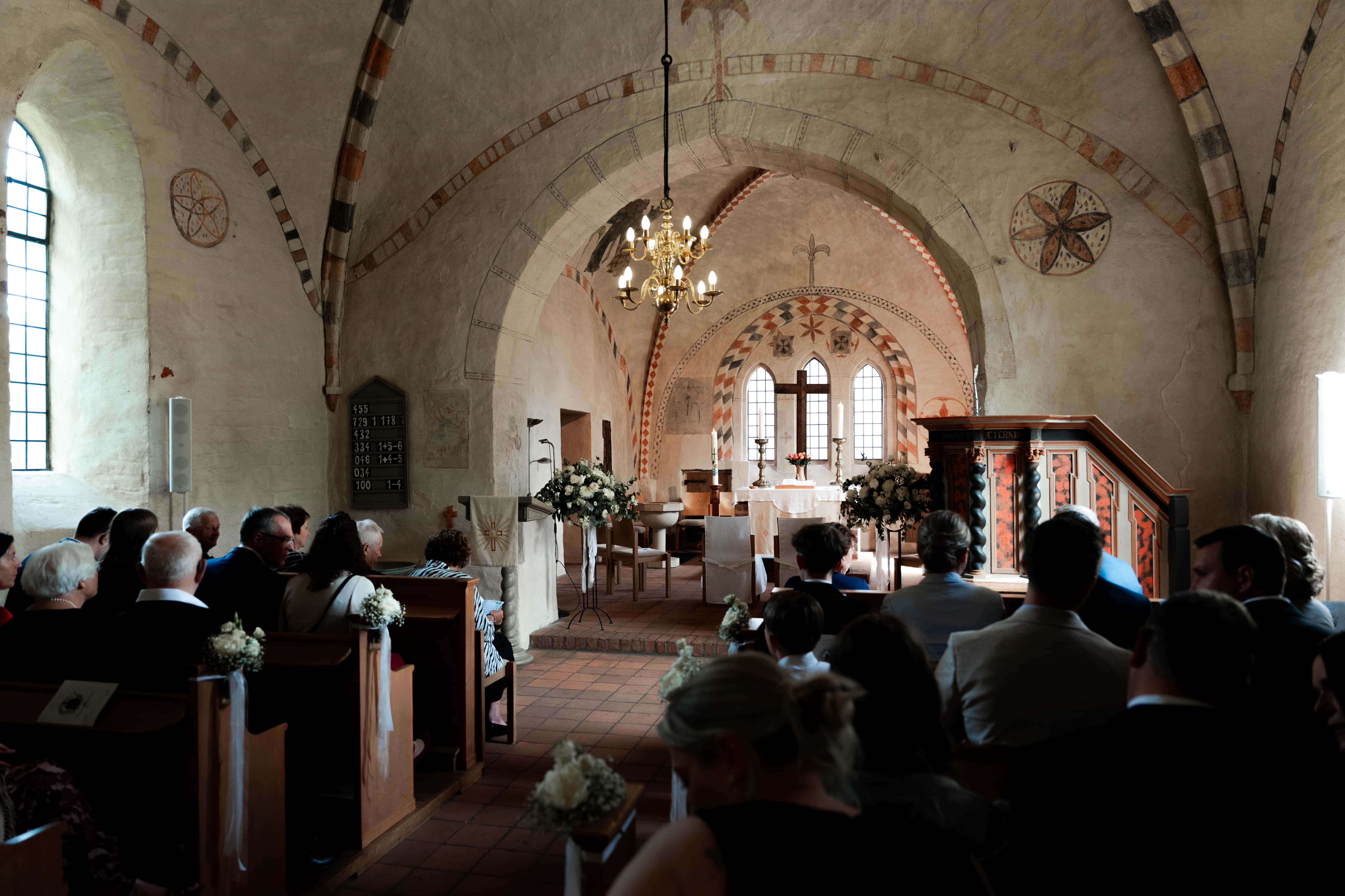 Hochzeitsfotograf Marie & David – Gäste feiern auf der Hochzeit